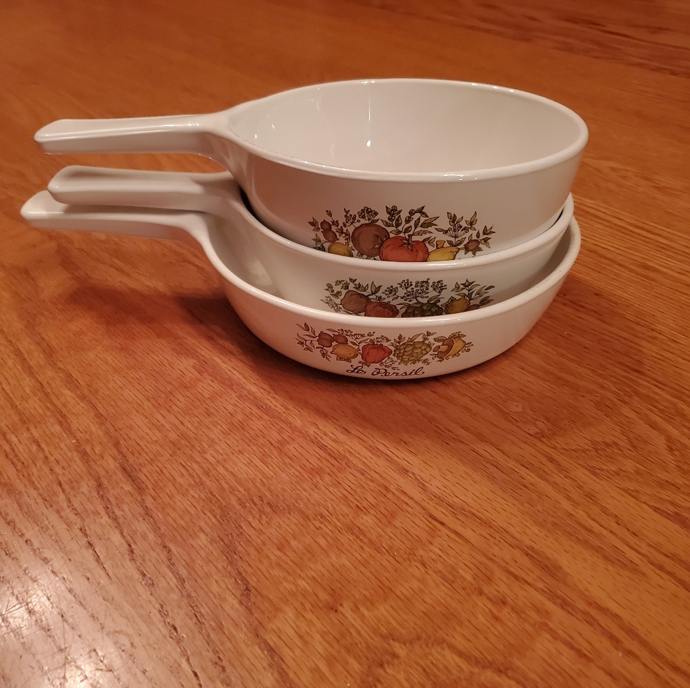 Vintage Corning Ware 3 Piece Dish Set